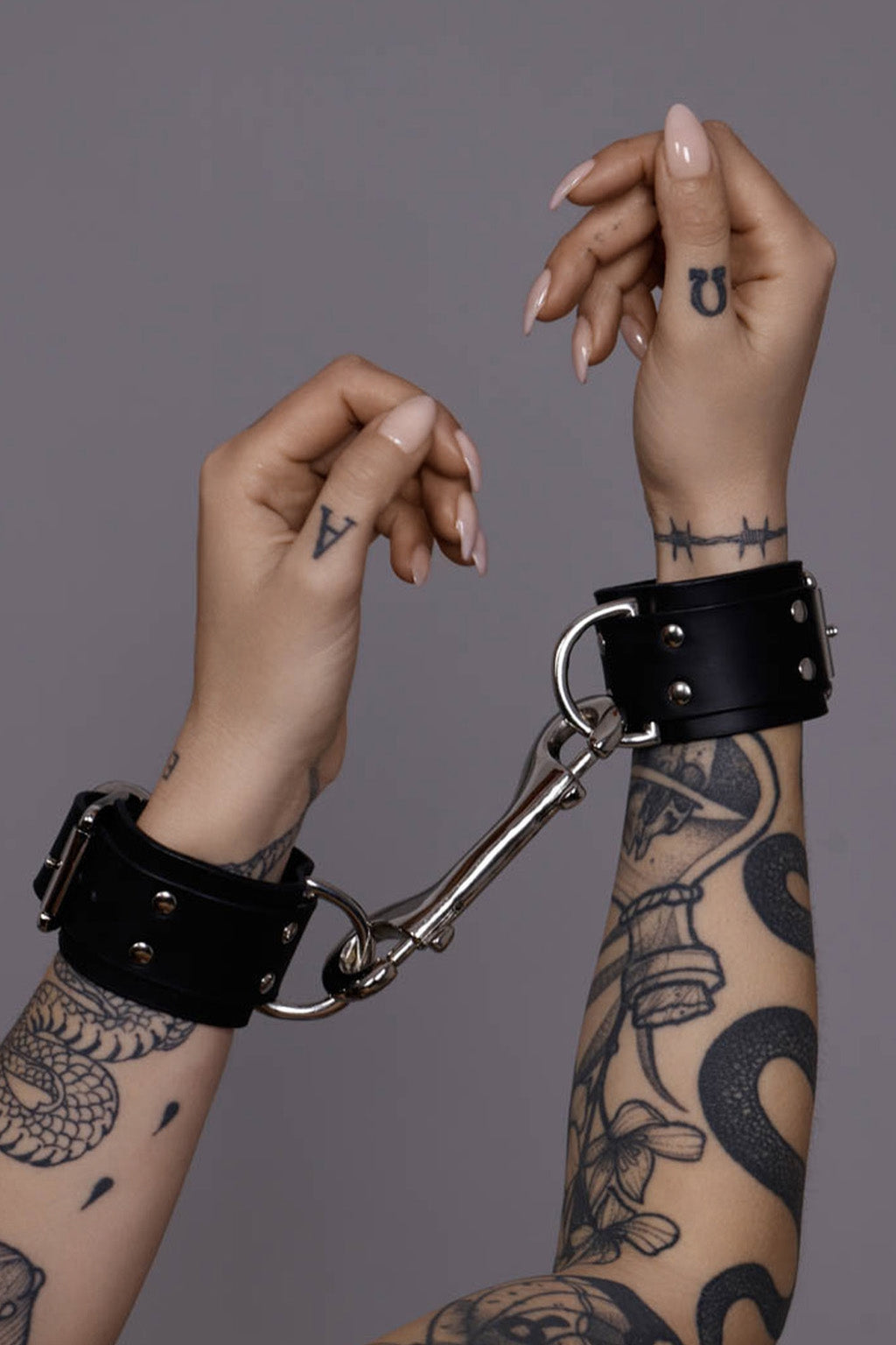 Danni Handcuffs